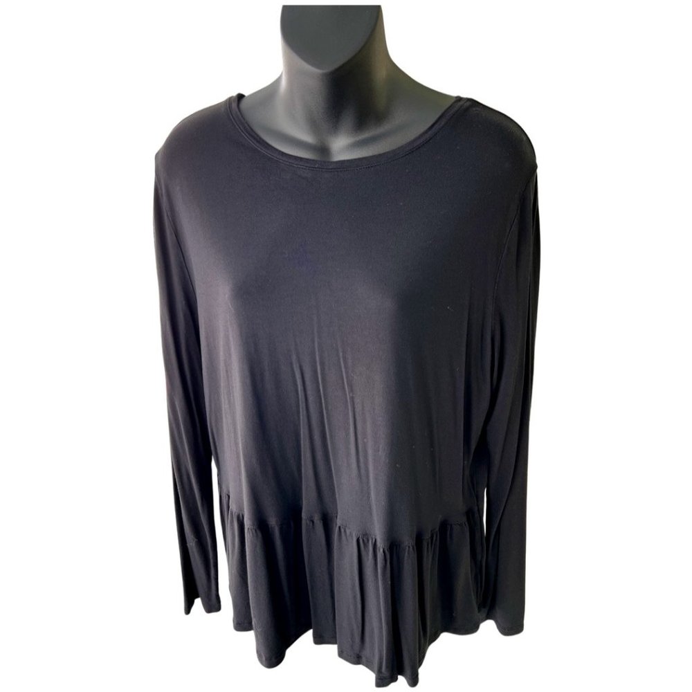 🌸4/$20🌸 Longsleeve Scoop Neck Peplum T-shirt.